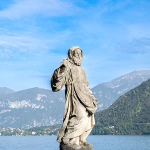 Statue-Villa-Balbianello